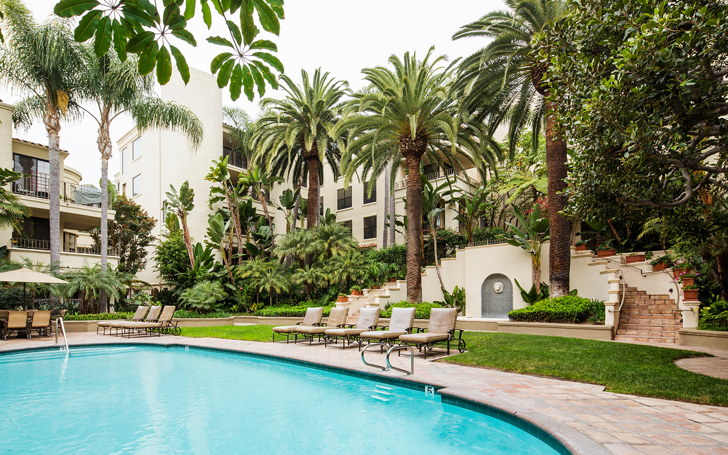 555 Barrington pool shot Luxury pool and spa at Brentwood Apartment