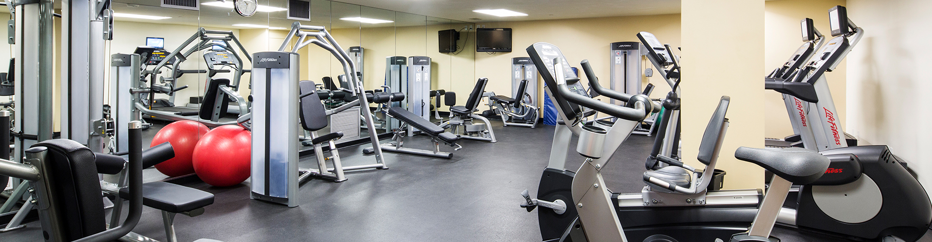 Fitness Center at 555 Barrington