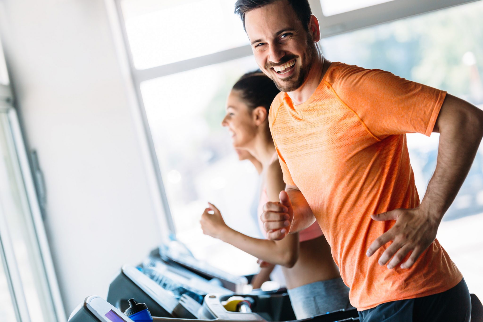 Couple working out at Barrington Plaza Brentwood Apartments
